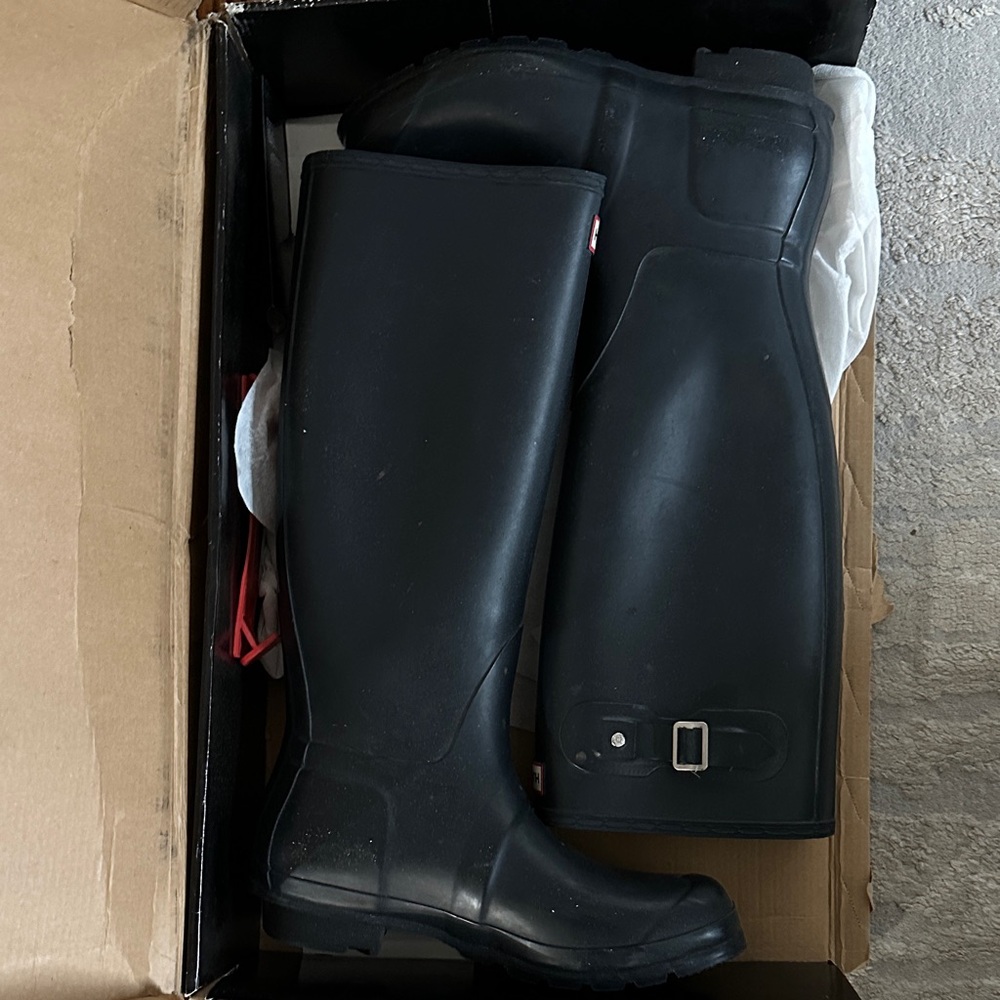 Navy Tall Hunter Rain Boots